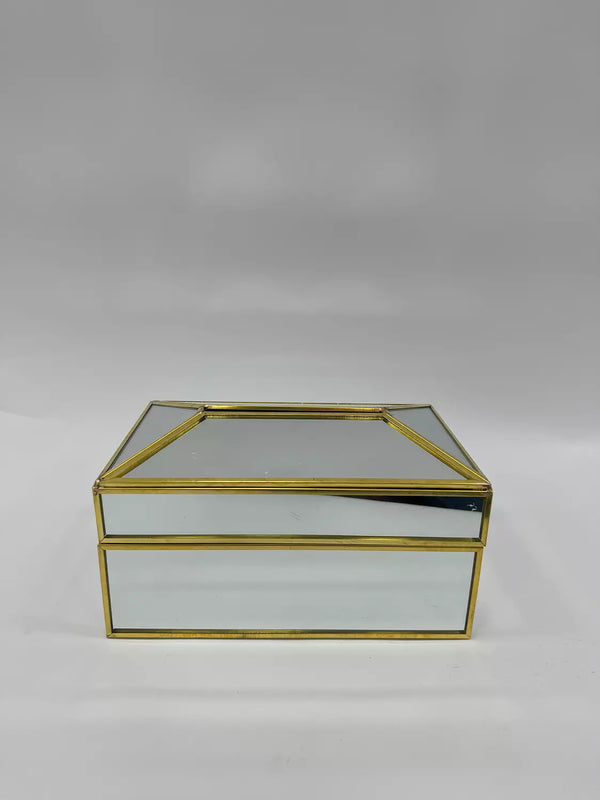 tissue box 4