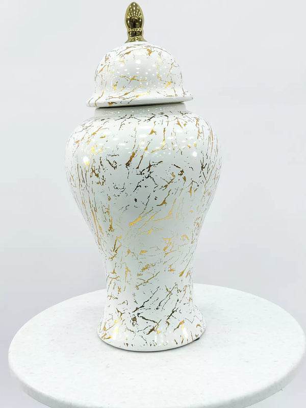 vases 16